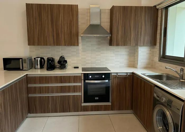 Halcyon Апартаменти