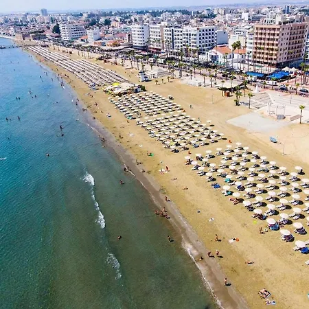 Halcyon Apartment Larnaca