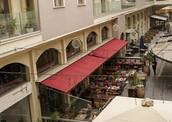 アパート Halcyon ラルナカ